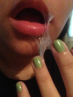 mydischargepics:  mmm it looks so yummy! It should taste so good! More pics of girl licking grool here on my blog: http://mypussydischarge.blog.fc2.com/blog-category-5.html  Always reblog wet pussy