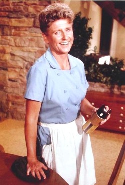 obitoftheday:  obitoftheday:  Obit of the Day: Alice of The Brady Bunch With her trademark blue uniform and white apron, Ann B. Davis portrayed the housekeeper Alice Nelson on The Brady Bunch for the entire run of the show from 1969 to 197f4 as well