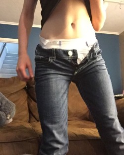piddle-princess:  Bc some people like diapers and jeans 