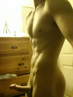 tremendousmaleshowoffs:  Everyone tells me I’m too skinny. What do you think? via /r/mangonewild  Not too skinny, your cock is just the right size for sucking.