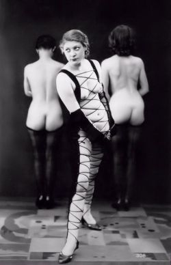 erotisque:  Vintage F/f Femdom, photography by Jacques Biederer.  