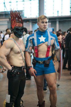 winterlong:  curlsaplenty:  I am here for sexualized costumes for men  Halloween costume ideas. 