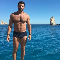 carasdesunga:  … 😍😍😍 #carasdesunga #swimwear #sunga #gato #sarado #perfectbody #men #sexybody #praia #beach #gorgeous #macho #homem #follow #segue #sexy #muscle #homemgostoso #regram #mcw #mcm #meninspeedo #maninswimwear