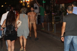 Giannis Maskidis naked in Athens 2.8.2014  https://vimeo.com/103418477