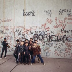 frank151:  #Boricua! | A #throwback shot of some youngin’s posted on a #Bronx sidewalk | #NYC #BX #Graffiti