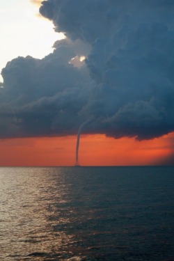 r2–d2:  Waterspout on Fire by (Sergio