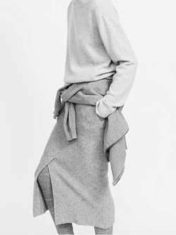 what-do-i-wear:  &ldquo;Close Knit&rdquo; | Louise Mikkelsen By Stephen Ward For Elle Australia February 2015