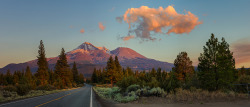 the-hopelesss-wanderer:bl-ossomed:    i want to go to oregon and washington please  ^You MUST! :)   yes its so beautiful !!!!  I want to go tooo  If its ever empty of Americans Id love to go too.  Looks lovely.