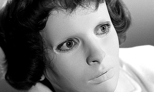 atonemant:I see horrible things. I’m living them!Eyes Without a Face (1960) dir. Georges Franju