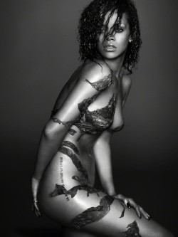 Russell James, Rihanna Body Art, 2011, Nomad Two Worlds Gallery 