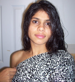 fuckingsexyindians:  Indian with smooth wet cunt. Is she a student at Gwynedd-Mercy College? http://fuckingsexyindians.tumblr.com