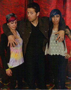 Maxx and my photo op with Misha Collins. Misha tryna subtlety cop a feel..
