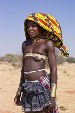 tribusdelmundo:  Los Mucubal, Angola 