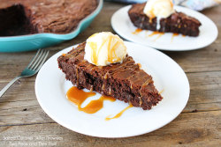 Gastrogirl:  Salted Caramel Skillet Brownie.  It&Amp;Rsquo;Ll Be Good For My Munchies.