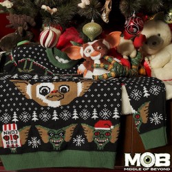 meatpixie:  middleofbeyond:  Gremlins Sweater in store now at MIDDLEOFBEYOND.COM  #middleofbeyond #mondotees  i need this more than i’ve ever needed anything 