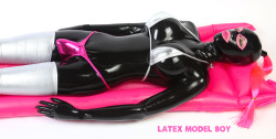 latexmodelboy:  My videos: LatexModelBoy XXX Video StoreDonate to me:  PayPal me cash for my kink