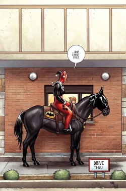 league-of-extraordinarycomics:Harley Quinn by Frank Cho