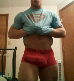 Fuck yeah Superman bulge!!