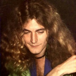 hipsters-not-allowed:  Robert Plant