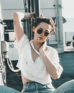 kristensource: Kristen Stewart stars in the clip “Ride ‘Em On Down” of The Rolling Stones.