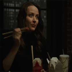 adecogz:  Root x Chinese Food (Orange Chicken) x Chopsticks“Wanna really blow his mind? Tell him there are 2 of these things.”- “Search and Destroy” (POI, 4.19)ADORABLY HILARIOUS!!