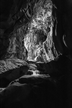 jbenaiteau:  “Millenium Cave”This cave
