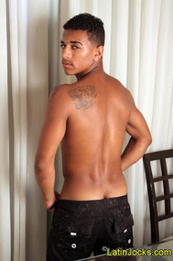 dominicanblackboy:  Dominican young stud hot fukable ass wit all that dominican dick!😍