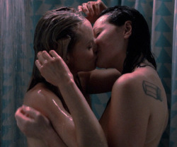 Vethox:orange Is The New Black Piper And Alex Kissing In The Shower