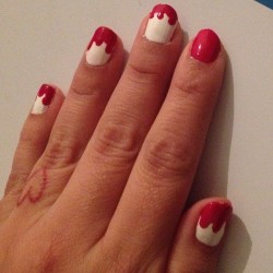 jenniferlainey:  Drip.  #nails #red #dripping