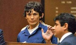 lovelyloathsome:  For punching out a photographer, actor Sean Penn was sentenced to thirty-two days in the Los Angeles County Jail.  Due to his celebrity status, he had to be kept in protective custody, and was placed in the cell next to Richard Ramirez.