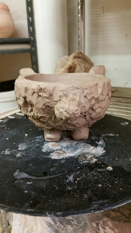 I made a sheep icecream bowl for club mud!!!!