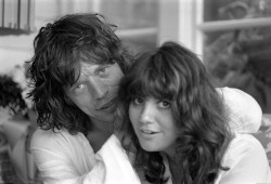 petersonreviews:  Mick Jagger and Linda Ronstadt