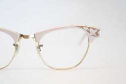  Cat Eyeglasses //  