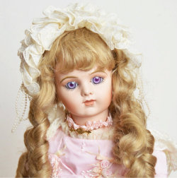 Patricia Loveless doll