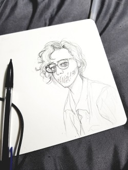 trashfirefallon:  I tried to draw a self portrait but I couldn’t get the mouth right. So I ended up with this. @necroharem you’d probably enjoy this 😂