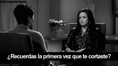 una-chik-diferente:  Son grande Demi :’) ♥ “Stay Strong” -Demi Lovato. 