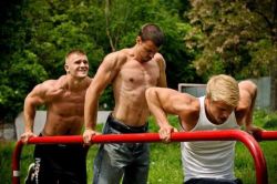 muscletits:  Strip dips are a fun way to