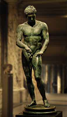 atlas-telamon:  Apoxyomenos (athlete scraping his body with a strigil).  Bronze. Roman copy of the bronze original by Polykleitos ca. 320 B.C. 