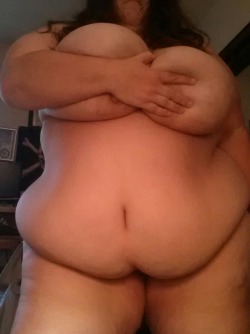 wickedlywenchy:  Boobs by request……..apparently my blog has been lack in the boob dept lately. Sooooooo………ask and you shall receive!! 
