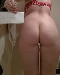 horny and bored took some verification pics #happygaps
