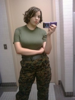 myusmc:  I really wish I had more of this cutie!  She is a hottie