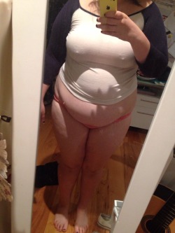 pablo454:  feedeebeth:  Whenever I get bored I try on tight clothes and become horny instead ;)  When bored, get a couple of pizzas, several cakes and a gallon of milk shake, then put on your smaller clothes, you will cum on the spot, the larger you get,