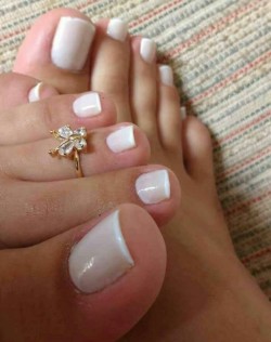 Female Feet Heaven