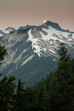 Unwrittennature:  Full Moon Setting Over North Cascades (By Mike Annee) 