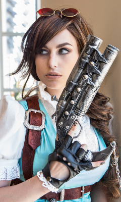 theomeganerd:  Tomb Raider Cosplay ~ Steampunk Lara Croft by Meagan Marie 