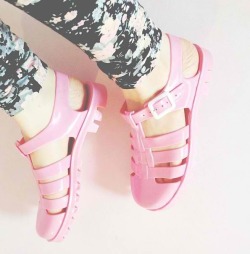 Camillavanillamanila:  I Love My Pink Juju Baby Pink Sandals 