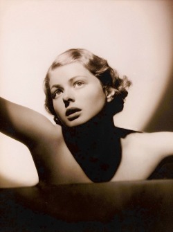 summers-in-hollywood:Ingrid Bergman, 1935