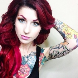 tattoostuffs:  Love the red