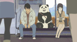 lizbeth-del-sexy-walker:  jaidefinichon:  un día normal en el metro de Japón  La bolsita del panda … de panda XDDDD 