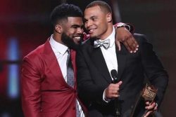 jerseyguysexposed2:  bosetop:  xemsays:  xemsays:  they are so cute together, arent they? BROMANCE between Ezekiel Elliott &amp; Dak Prescott   points  Lmaoo I really love tumblr they really dropped that pic like bloop